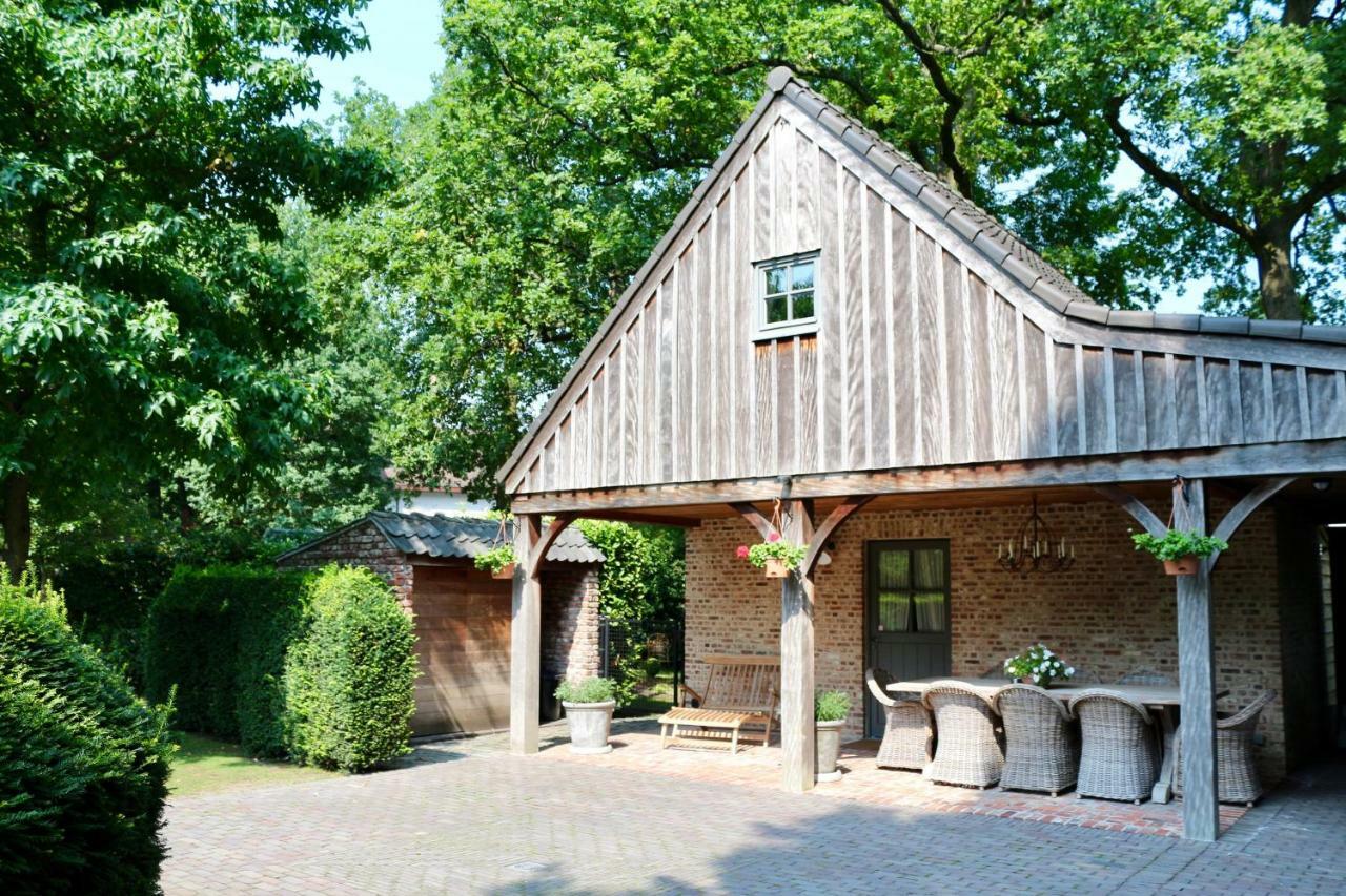 Under Oaks Hotel Westmalle Exterior photo